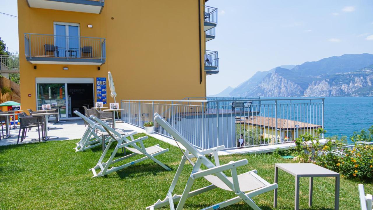 Hotel Casa Marinella Мальчезіне Екстер'єр фото
